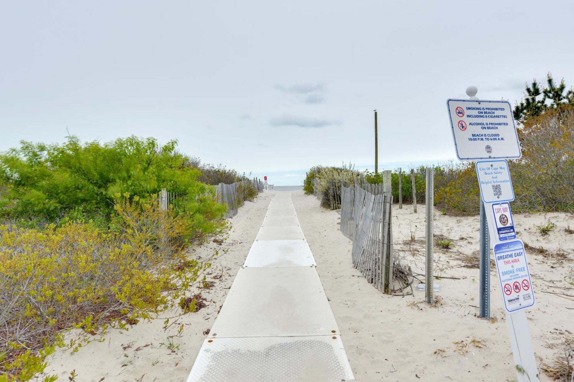 Bright Condo Half-Block To Cape May Beach! Exterior photo