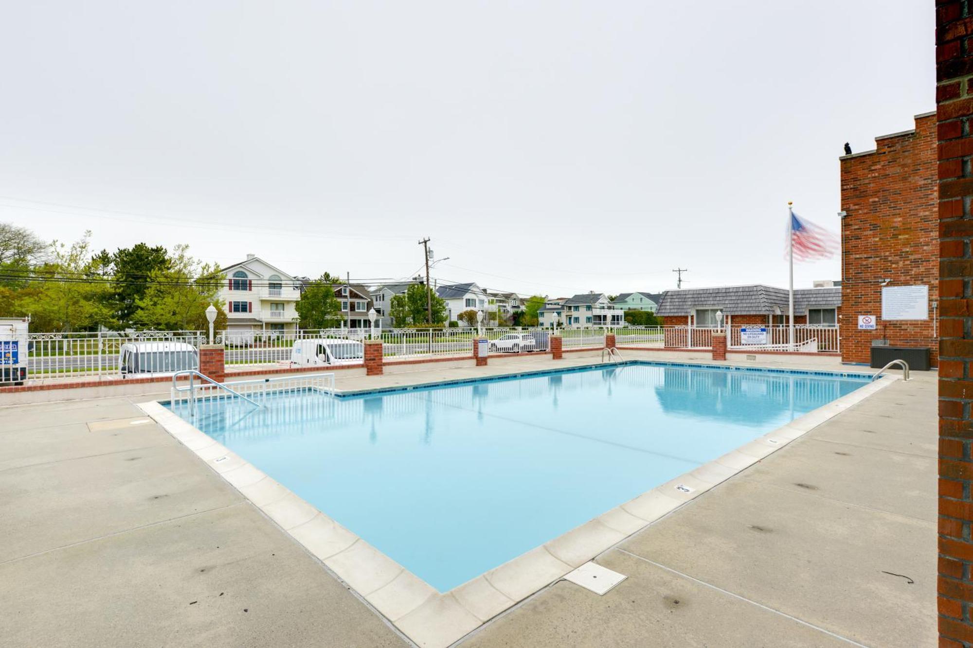 Bright Condo Half-Block To Cape May Beach! Exterior photo